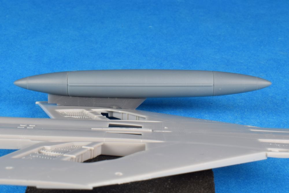 マクドネル 370ガロン主力戦車（F-4ファントム）1:72