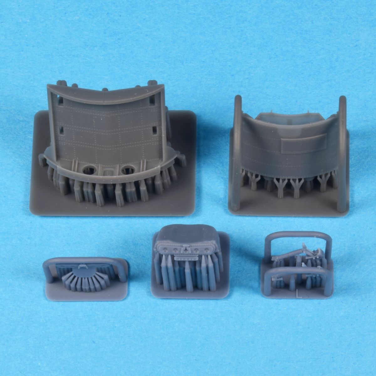 F-104 ドラッグシュートベイとキャニスター（キネティック用）